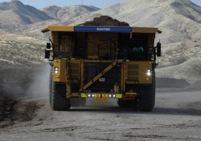 Vale e Caterpillar assinam acordo para testar caminhões elétricos a bateria e desenvolver estudos com etanol