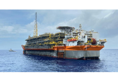 Campo de Búzios atinge marca histórica de 800 mil barris de óleo produzidos por dia