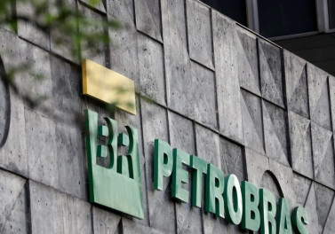 Petrobras descobre petróleo em Uirapuru, no pré-sal da Bacia de Santos
