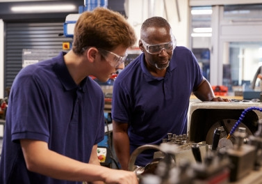 Senai promove debate sobre importância da Aprendizagem Industrial para jovens capixabas