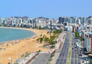 Verão em Camburi: Vale e Sesi promovem atividades de recreação e lazer na praia