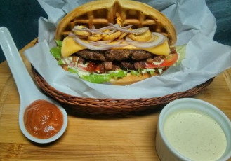 Encontro de Food Trucks e restaurantes temáticos durante feira na Serra