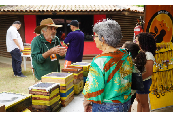 Parque Botânico Vale recebe 6ª Exposição de Abelhas Nativas sem ferrão