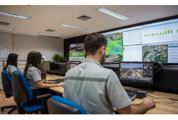 Central de Monitoramento da Usiminas reúne sistemas para gestão ambiental na indústria