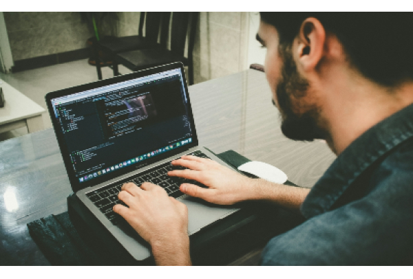 Bootcamp gratuito para capacitação em Python e Inteligência Artificial está com inscrições abertas