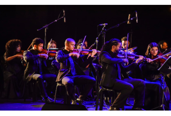 Vale celebra aniversário de Vitória com música e história