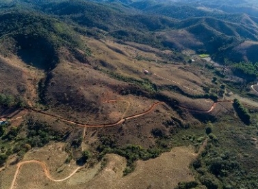 Construção do canteiro de obras de Paracatu de Baixo avança