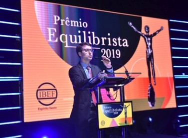 Entrega do Prêmio Equilibrista reuniu empresários e autoridades do ES