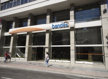 Empresários capixabas investem mais de R$ 100 milhões por meio do Bandes