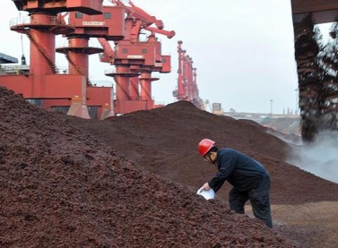 Preços do aço e do minério de ferro caem na China