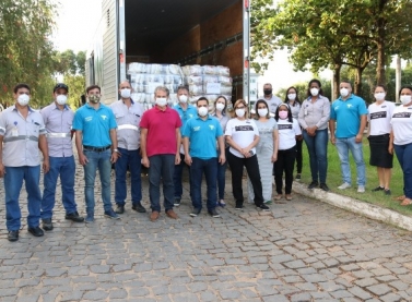 Portocel e colaboradores se unem para doar alimentos em Aracruz