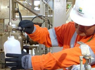 Produção de petróleo e gás natural em março