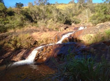 Projeto de recuperação de cachoeira de Camargos é aprovado pela comunidade