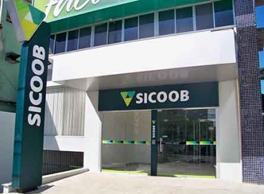 Sicoob amplia agência de Laranjeiras