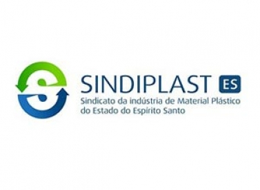 Sindiplast-ES premia empresários do setor por projetos inovadores