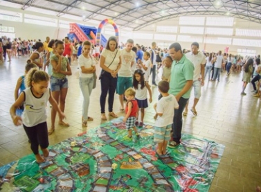Caravana da Alegria promove atividades de lazer durante festividades de aniversário de Fundão