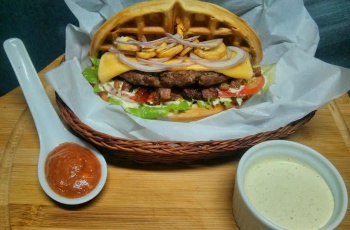 Encontro de Food Trucks e restaurantes temáticos durante feira na Serra