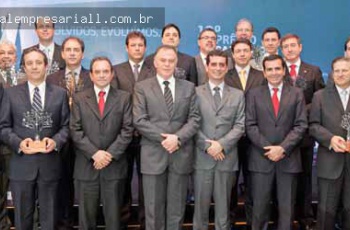 Fornecedores recebem Prêmio Samarco de Excelência 2012