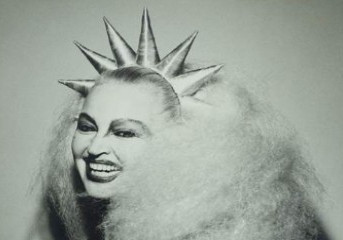 Instituto Cultural Vale: Exposição sobre Elke Maravilha ganha tour virtual