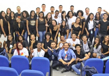 Suzano promove formatura de 31 jovens