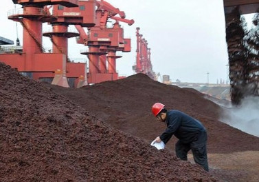 Preços do aço e do minério de ferro caem na China