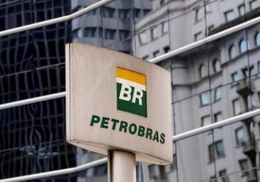 Petrobras volta a subir e mercado espera teleconferência com Pedro Parente