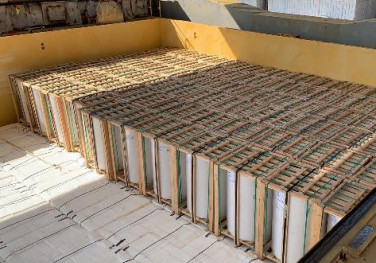 Portocel realiza operação inédita de embarque de bobinas de papel