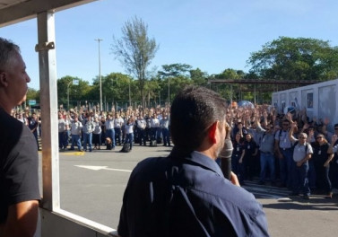 Empregados da Samarco aprovam proposta de suspensão temporária de contratos de trabalho