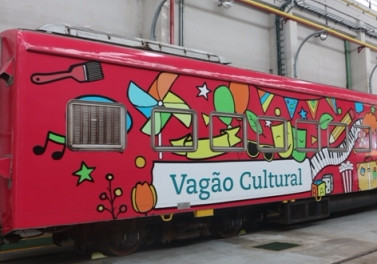Diversão e brincadeiras a bordo do Trem de Passageiros da Ferrovia Vitória a Minas neste final de semana
