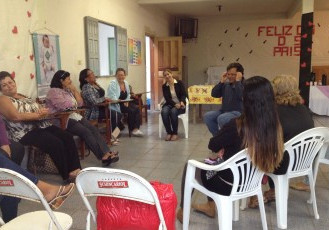Artesãs de Barra do Riacho participam de oficina de criação e produção artesanal