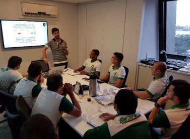 Comissão técnica do Porto Vitória participa de treinamento com instrutor da CBF e da Conmebol