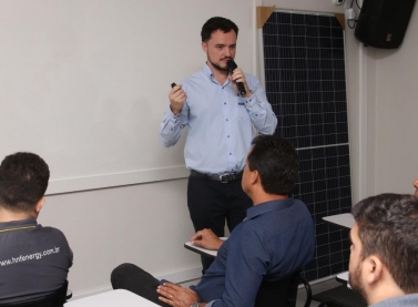 Especialista esclarece dúvidas sobre energia solar