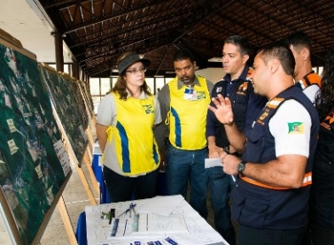 Moradores de sete comunidades de Mariana participam de simulado de emergência