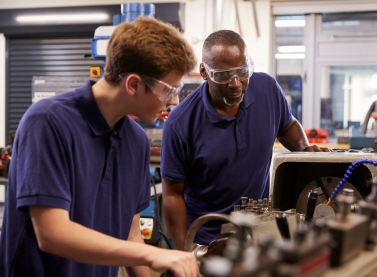 Senai promove debate sobre importância da Aprendizagem Industrial para jovens capixabas