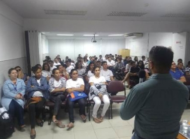 Suzano participa de mesa-redonda com alunos do SENAC