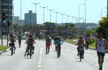 Domingo de Bike: Vale e Jovem Pan incentivam lazer na Praia de Camburi
