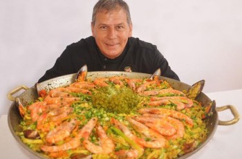 Festival Capixaba de Frutos do Mar começa hoje com preparo da paella