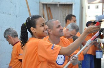 Voluntários da Samarco preparam ações para o Dia V em nove municípios do Estado