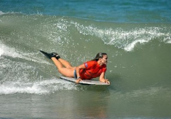 Brasileiras são as campeãs do ArcelorMittal Wahine Bodyboarding