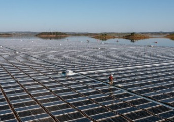 Maior usina solar flutuante da EDP está pronta para produzir energia