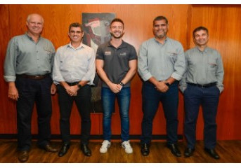 Atual campeão da Stock Car é o novo patrocinado da ArcelorMittal