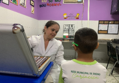 Estudantes de Cariacica vão receber óculos de grau de graça