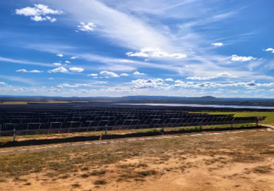 Gerdau e Newave Energia inauguram usina solar de Arinos (MG) com presença do vice-presidente Geraldo Alckmin