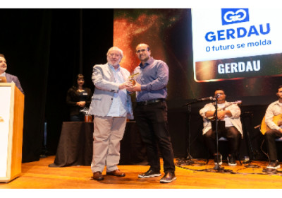 Gerdau é campeã do Prêmio AutoData 2025 na categoria inovação tecnológica e ESG