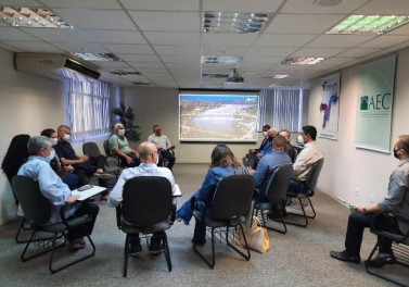 AEC retoma reuniões presenciais do Conselho Operacional 