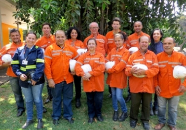 Moradores do bairro Nova América visitam a ArcelorMittal Cariacica