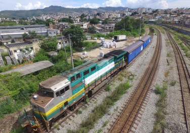 Doações da campanha "Rede Voluntária Vale e Natal Sem Fome" chegam a municípios de Minas Gerais e Espírito Santo