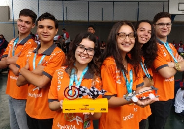 ArcelorMittal Tubarão: Equipe capixaba é vice em campeonato nacional de automobilismo em miniatura