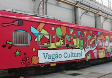 Arraiá sobre trilhos - Vagão Cultural do Trem de Passageiros recebe shows de forró