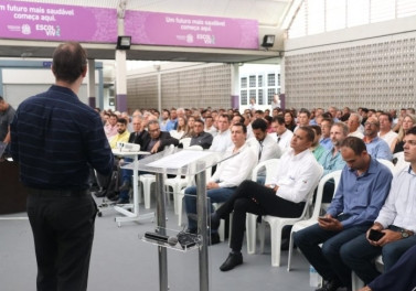 Mais de 400 empresários participaram de evento sobre oportunidades de negócios no Espírito Santo